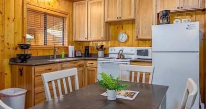 Monteverde Getaway (Cabin 106)