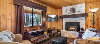 Cowboy Casita (Cabin 102)