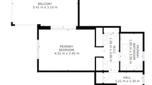 Grundriss eines Hotels mit Balkon, Maße 5,41 m x 3,10 m, Schlafzimmer, Maße 4,52 m x 3,40 m, Badezimmer, Maße 1,85 m x 3,06 m, WC, Maße 1,26 m x 3,06 m, und Flur, Maße 3,21 m x 1,30 m.