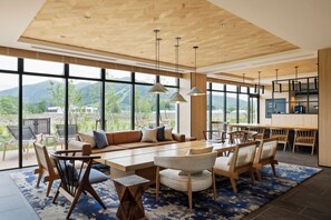 Lobby - Fairfield by Marriott Hokkaido Minamifurano (Minamifurano)