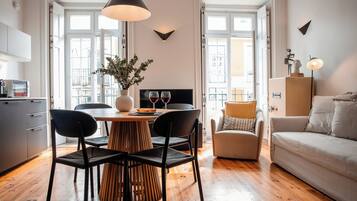 Design Apartment, 1 Bedroom, Balcony, City View | Private kitchen | Fridge, microwave, stovetop, dishwasher