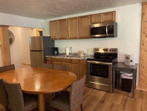 Coffee/tea maker, dining tables