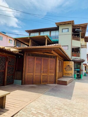 Fachada da propriedade