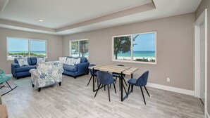 House | 3 bedrooms - AMI Gulf Lookout-views Of The Gulf From Every Room-rooftop Terrace (Bradenton Beach)