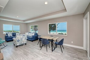 House, Smoking | 3 bedrooms - AMI Gulf Lookout-views Of The Gulf From Every Room-rooftop Terrace (Bradenton Beach)