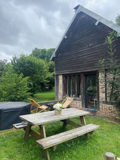 House on the river - close to the sea - dogs welcome-