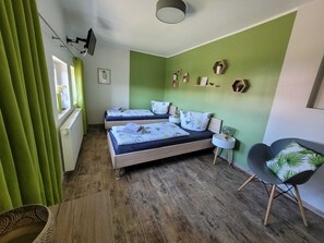 4 bedrooms, travel crib, WiFi, bed sheets
