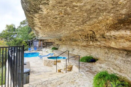 Tree House on Lake Travis #15