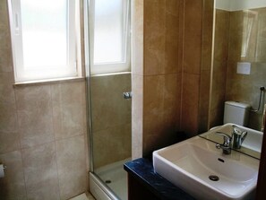 Hair dryer, towels - Apartment Sunflower - Two bedroom apartment with Terrace and Sea View (Supetar)