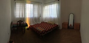 1 bedroom, desk, free WiFi