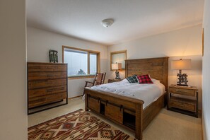 5 soveværelser, skrivebord, strygejern/strygebræt, Wi-Fi (tillægsgebyr)