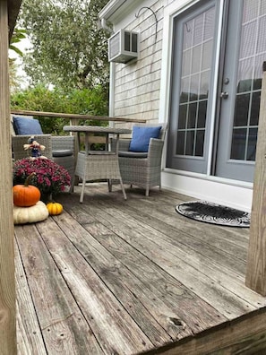 Outdoor dining - Harbor Getaway Unit -1 (Harwich)