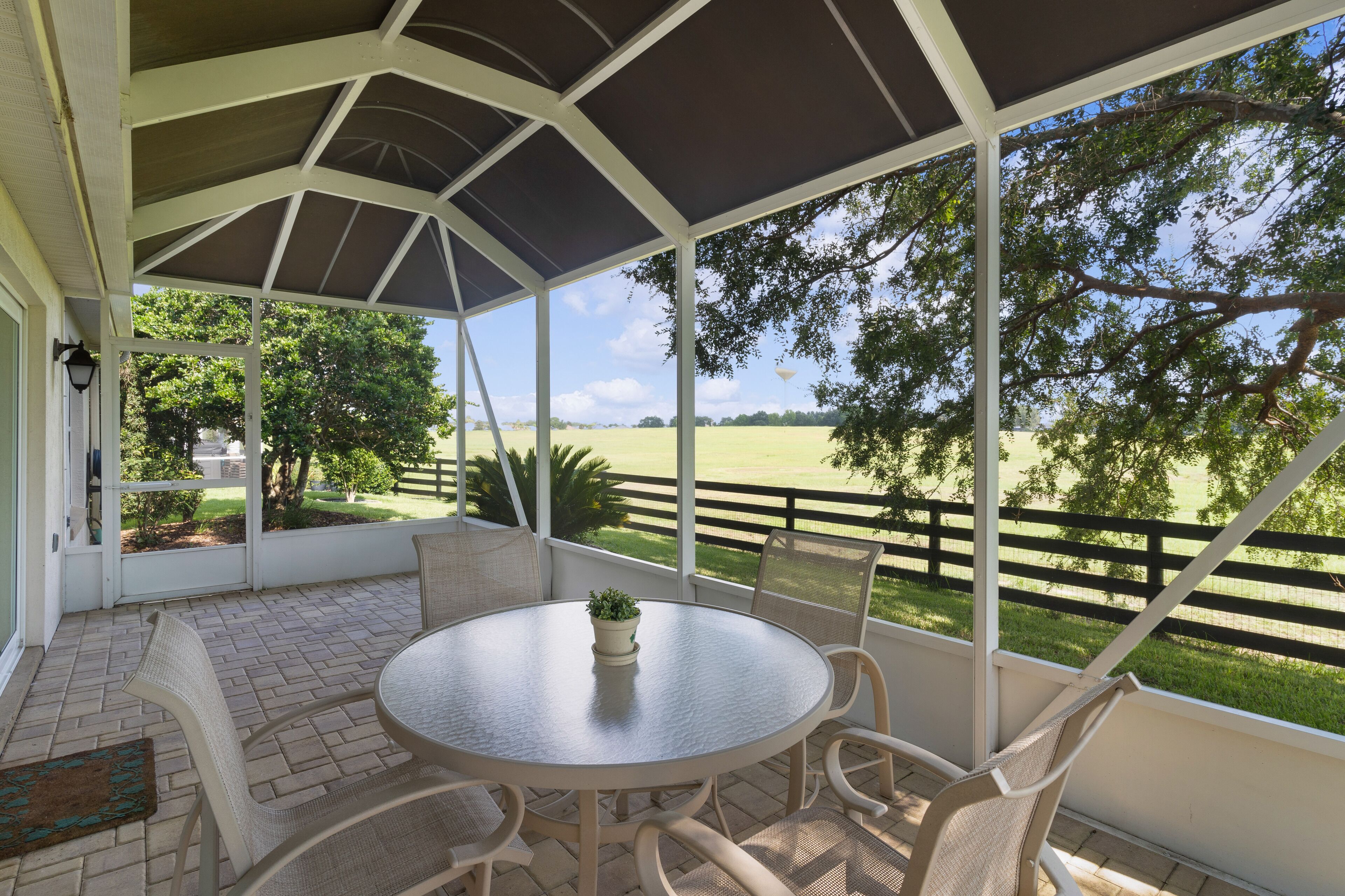 Updated home minutes to golf and townsquare, on burrowing owl & turtle preserve!