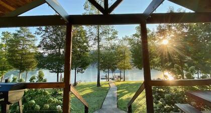 Tranquil Lake Retreat: Dock,Kayak,FirePit, Fishing