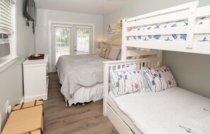4 bedrooms, iron/ironing board, travel cot, free WiFi
