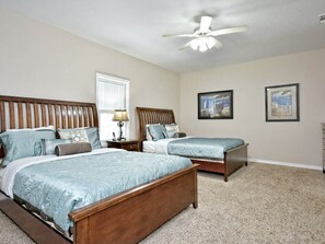 4 bedrooms, iron/ironing board, free WiFi, bed sheets - Comal River Cottages Hinman 161A (New Braunfels)