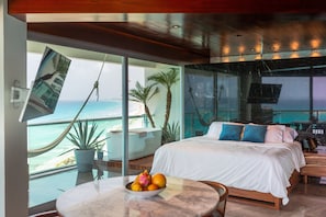 1 bedroom, WiFi - The Quarry Cancun- luxury oceanfront studio (Cancún)