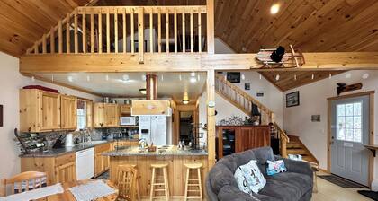 High Peaks Hideaway - minutes from Whiteface Mt!