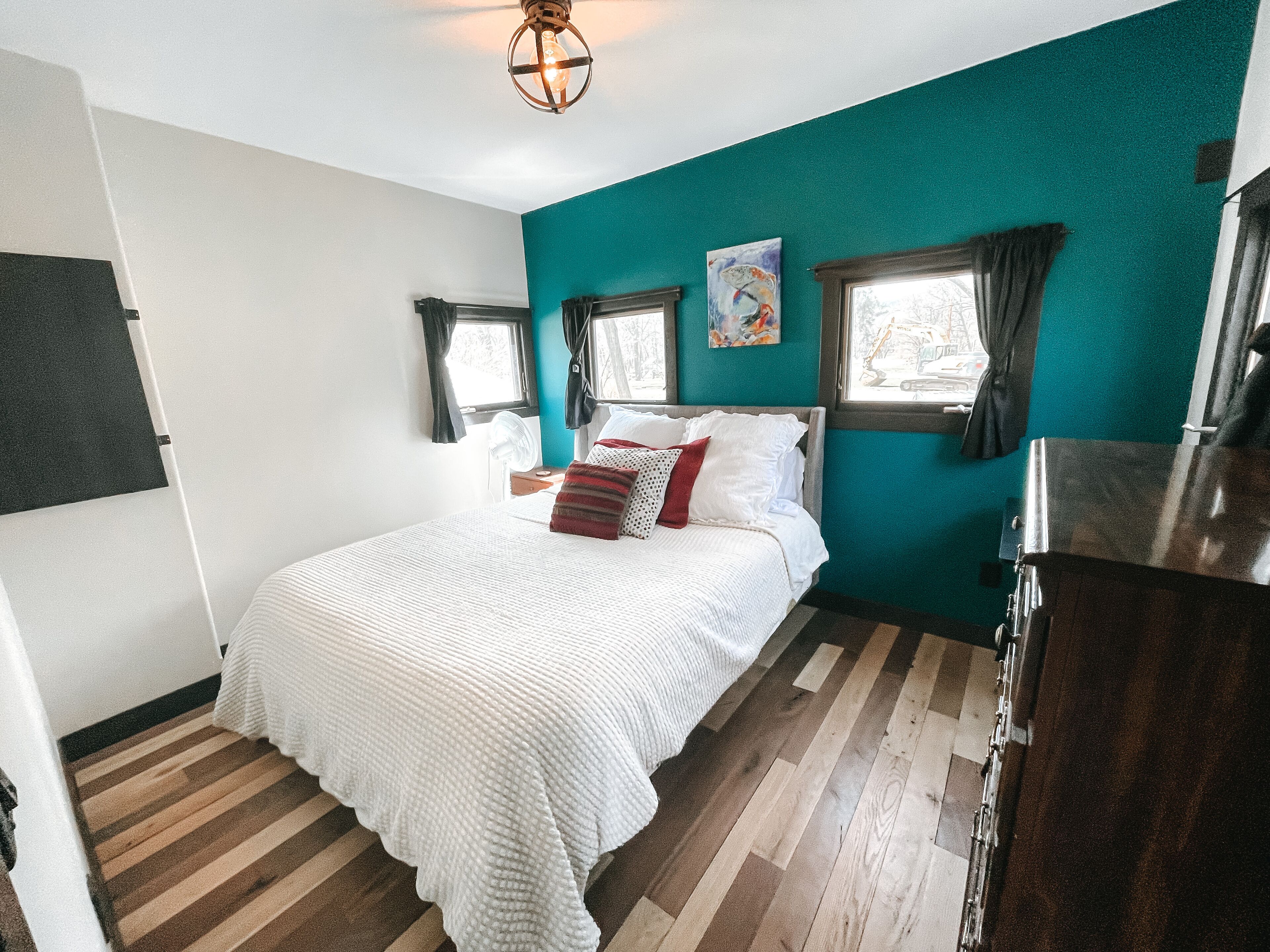 2 bedrooms, desk, iron/ironing board, free WiFi