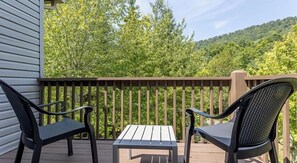 Eagle Trace 1 Bedroom Condo with Full Kitchen | Terrace/patio