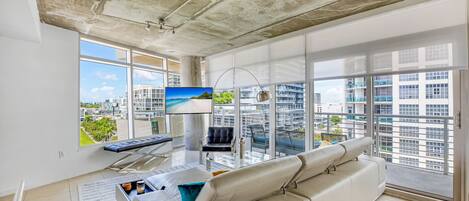 Smart TV 55 pulgadas con canales de televisión digitales, Netflix