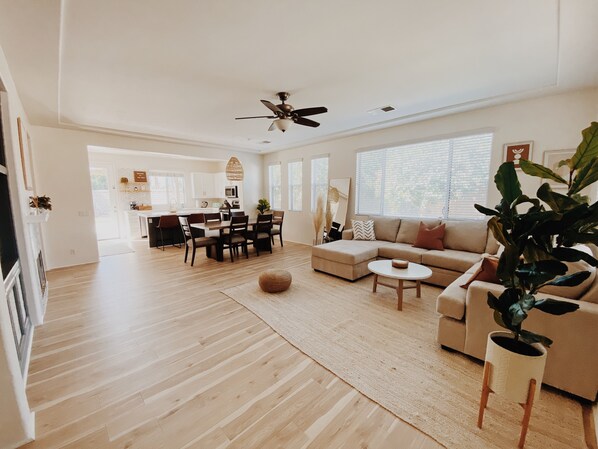 Smart-TV, peis og PC-skjermer