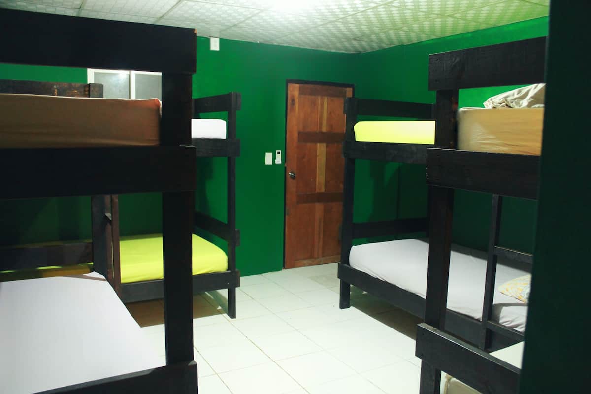 1 bedroom, down comforters, Tempur-Pedic beds, free WiFi