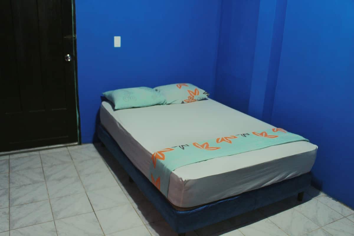 Basic Shared Dormitory | Down comforters, Tempur-Pedic beds, WiFi (free)