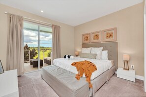 3 chambres, fer et planche à repasser, Wi-Fi gratuit, draps fournis