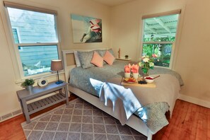 2 chambres, fer et planche à repasser, Wi-Fi, draps fournis