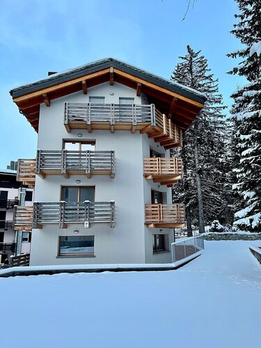 The Brook Mountain Apartment