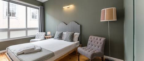 1 غرفة نوم وخدمة الإنترنت وملاءات أسرّة