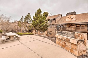 Outdoor dining - Chic Eden Condo w/ Pool Access < 5 Mi to Ski! (Eden)