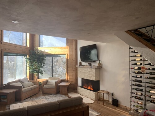 Seven Springs ski in/out loft