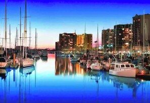 Marina - Cute Poolside Unit, 2 Miles from the Beach (Marina del Rey)