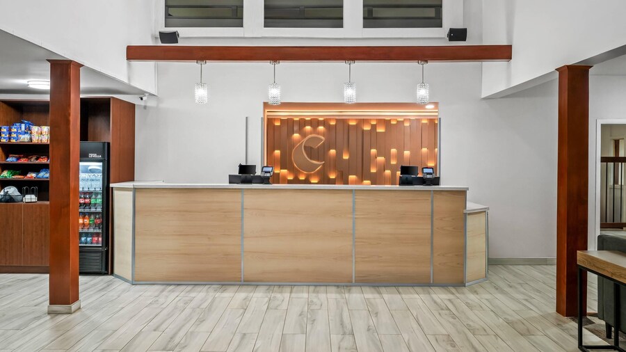 Comfort Inn & Suites