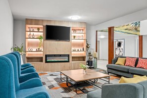 Lobby - Comfort Inn & Suites (Livingston)