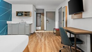 Literie de qualité, lit avec matelas en mousse à mémoire