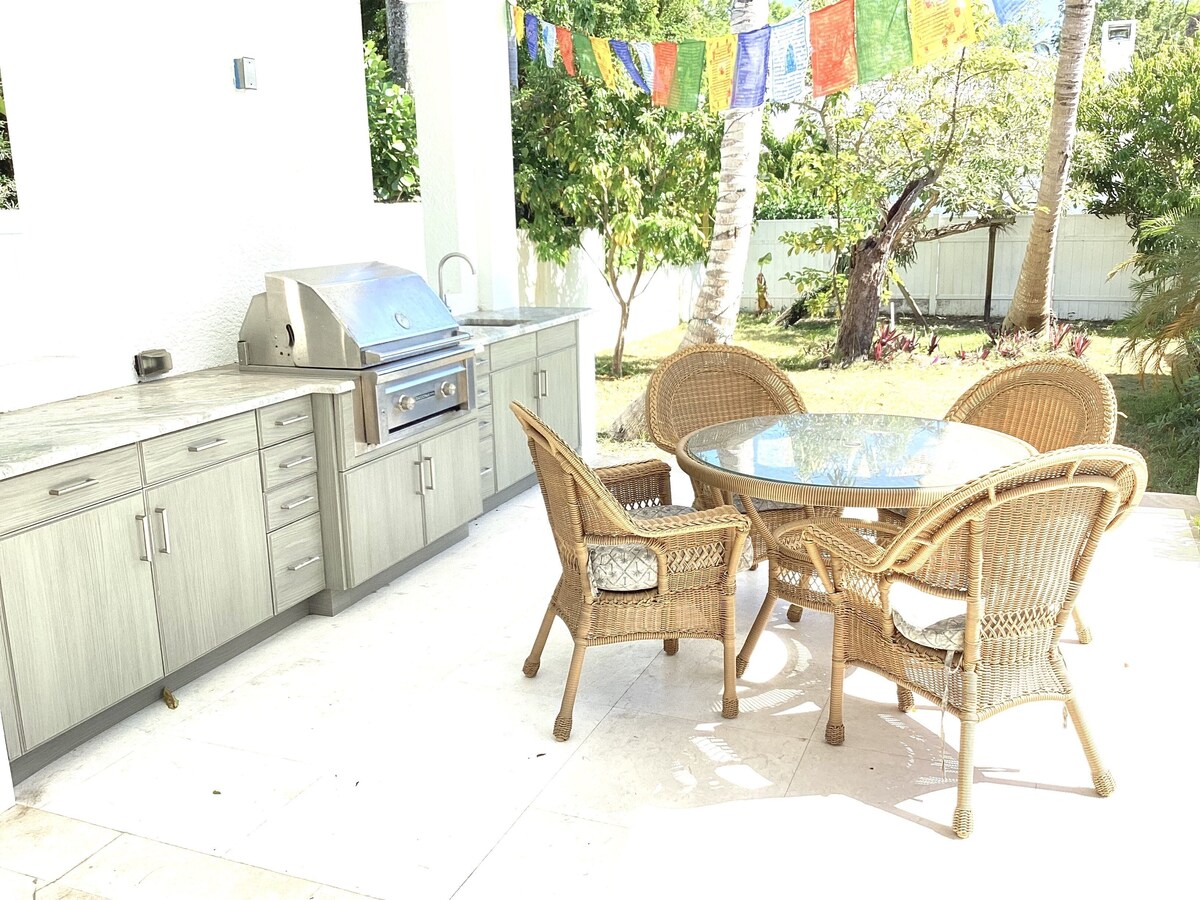 Photo 25 of Old Naples House 1 1/2 Blocks to Beach on 2nd Ave N