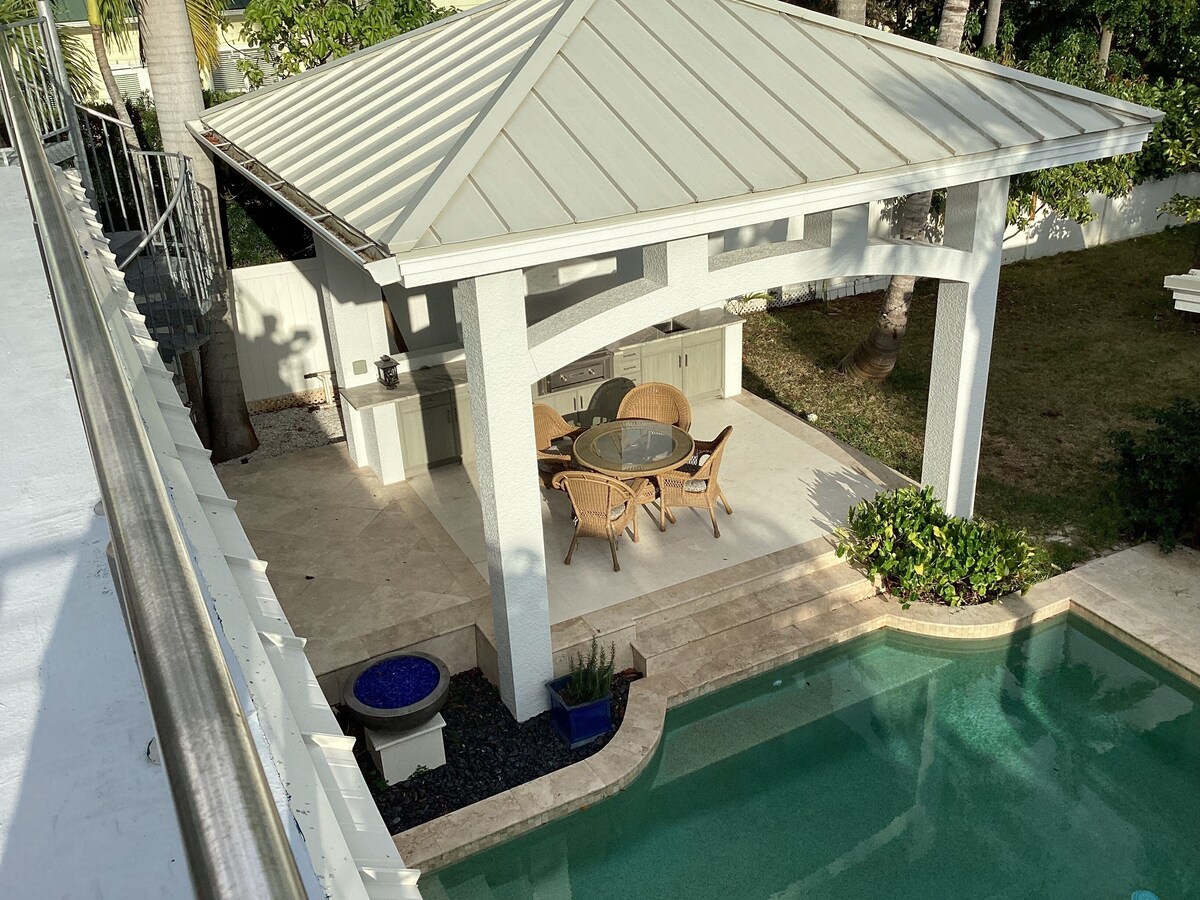 Photo 23 of Old Naples House 1 1/2 Blocks to Beach on 2nd Ave N