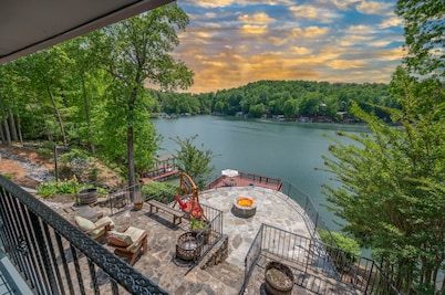 M & M Rockhouse | Pet-Friendly Lake Cottage on Lake Lure with Private Lake Access and Fire Pit