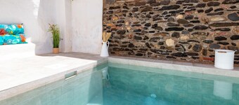 Fantastic house with pool and wifi