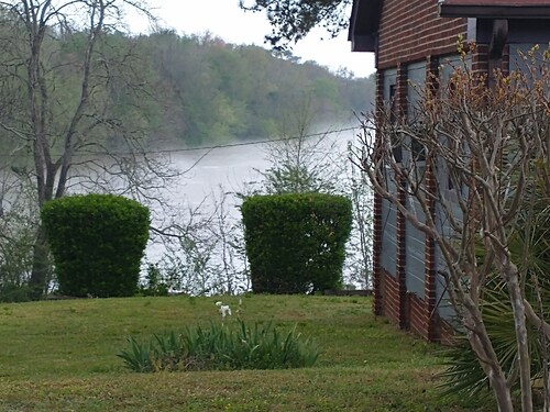 Get the camp vibe with this cottage on the lake.