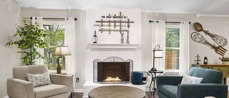 Smart TV, fireplace, DVD player