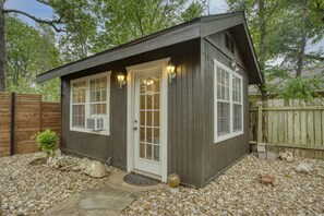 Exterior detail - ★ Contemporary 3BR Ranch in S. Central Austin ★ (Austin)
