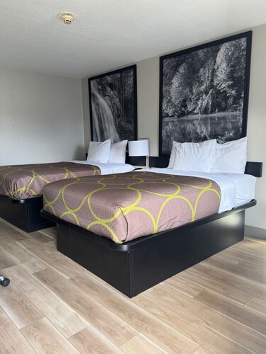 Super 8 By Wyndham Charleston WV