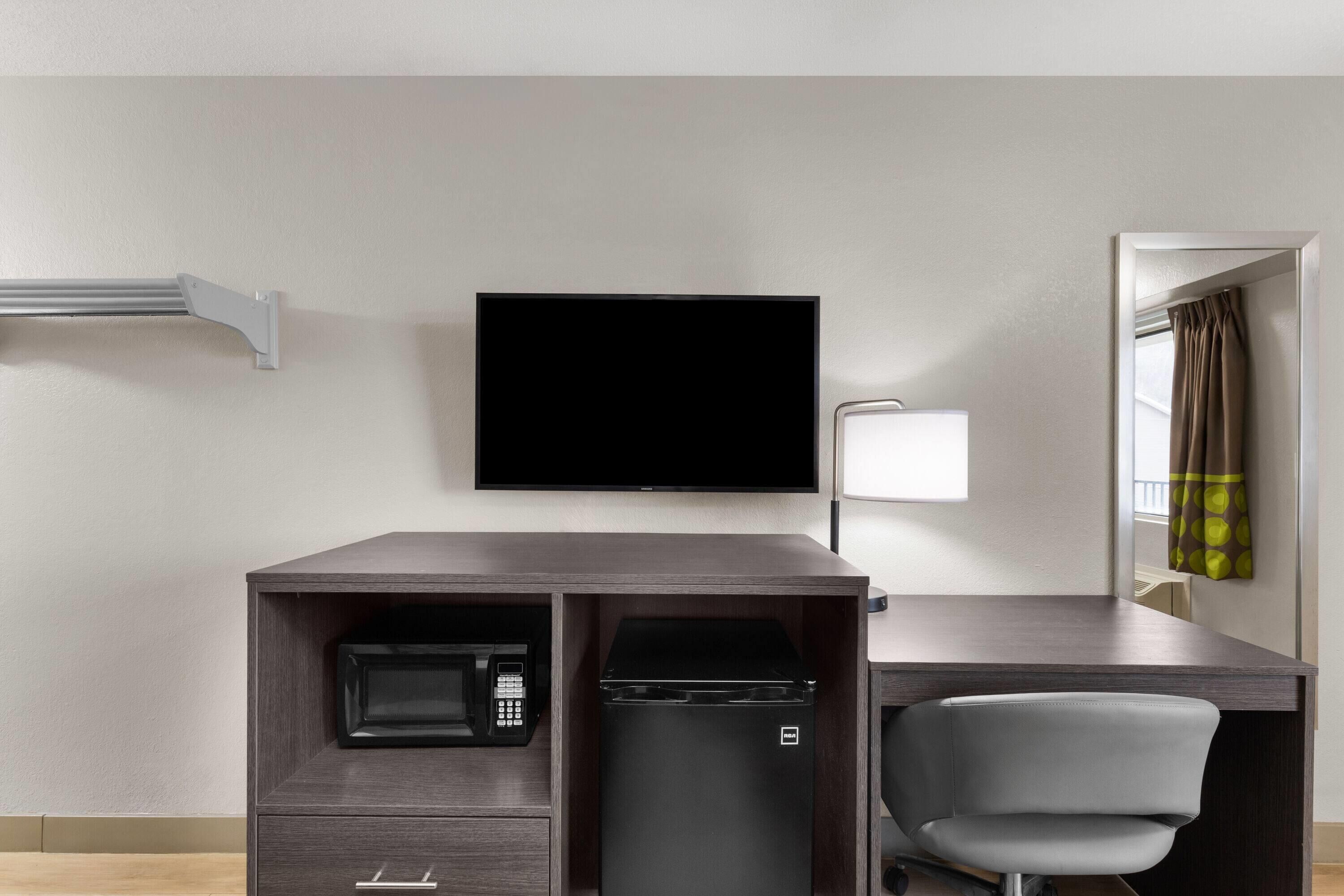 客房, 2 张双人床, 无烟房 | 办公桌、熨斗/熨衣板、免费 WiFi、床单