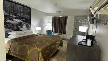 Room, 1 King Bed, Non Smoking | Desk, iron/ironing board, free WiFi, bed sheets