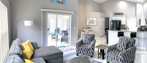 Älytelevisio, pöytätennispöytä, tulostin