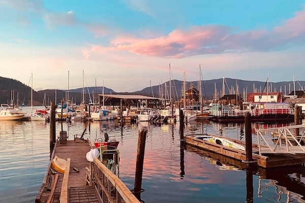 Marina